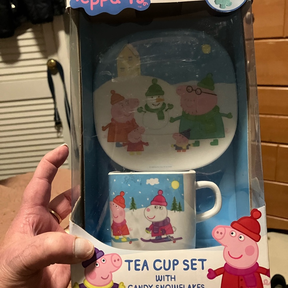 Peppa Pig Tea Cup Set - Picture 6 of 8